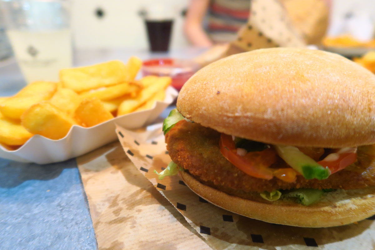 Vegan Europe - Vegan Burger - Vegan Traveler Blog