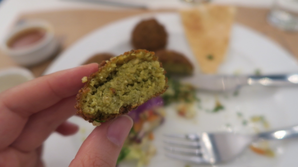 vegan falafel mama tierra athens