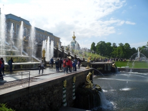 Peterhof's Palace and Fountains