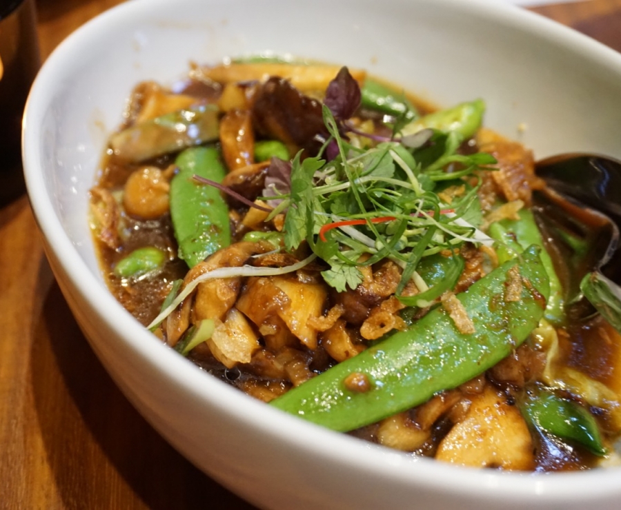 Stir Fried Sesban Flower & Sugar Snaps