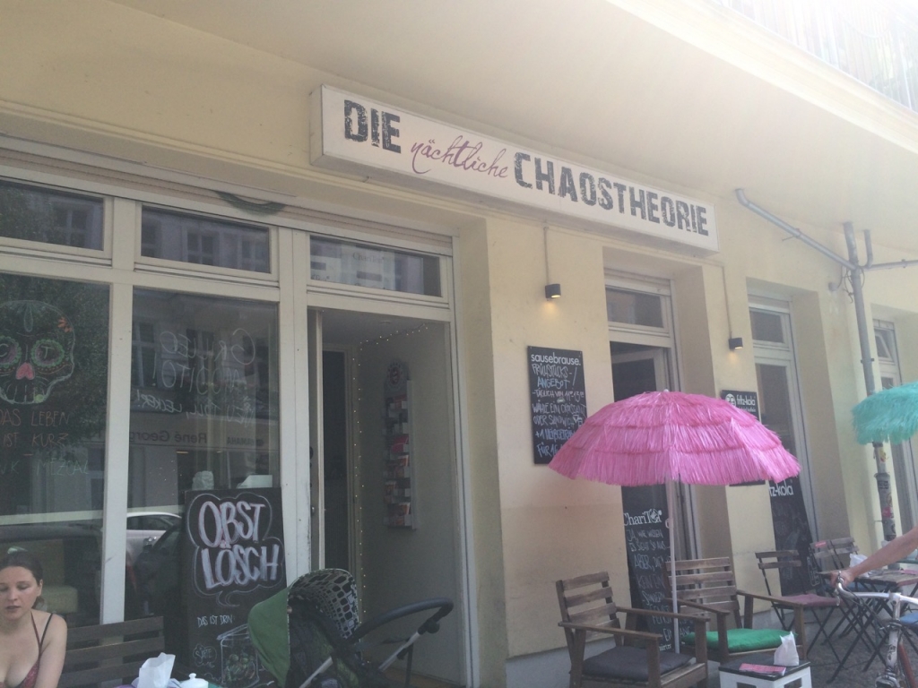 Cafe Berlin, Die Chaostherorie