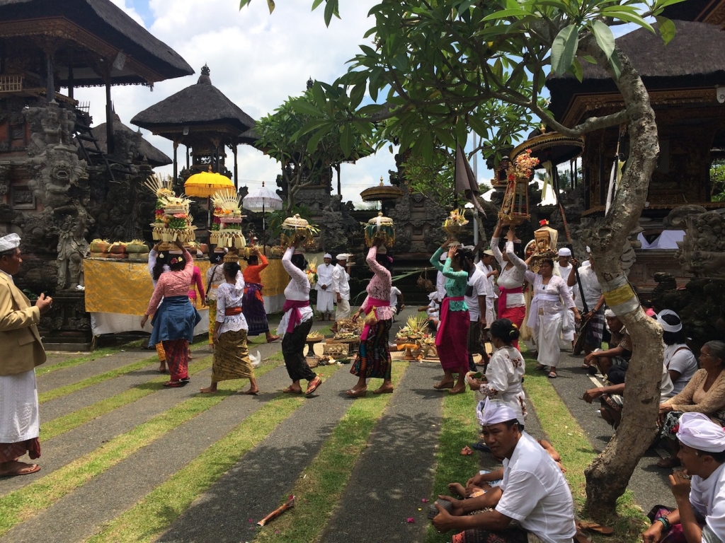 bali village temple