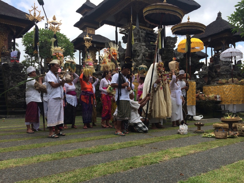 bali village temple