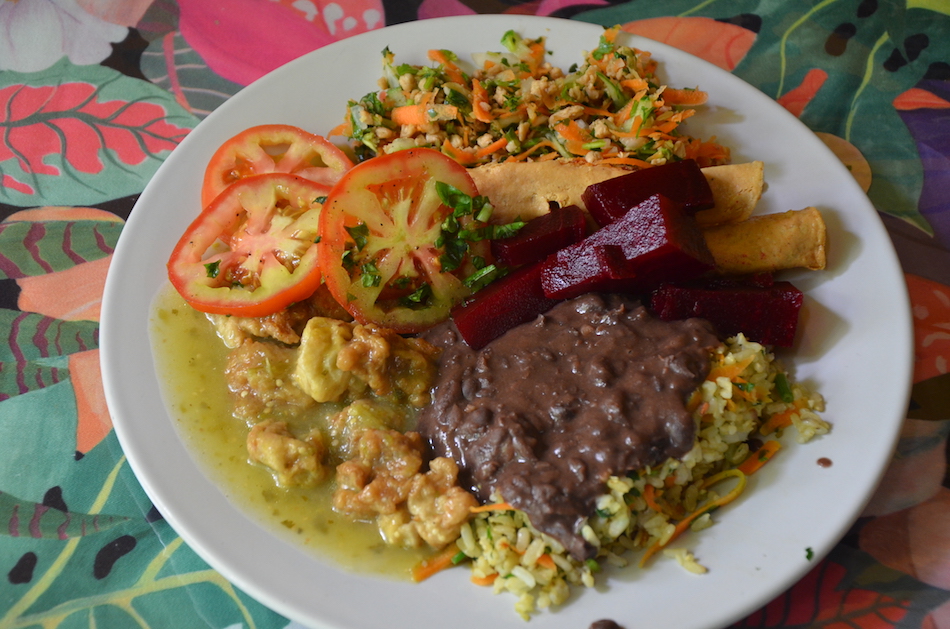 Breakfast goodies. - Picture of Planeta Vegetariano, Puerto