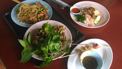 vegan food at Chatuchak Market in Bangkok