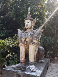 Statue at gate to Wat Pha Lat