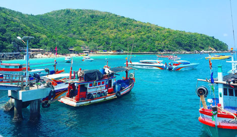 Tawaen beach, Ko Lan, Thailand