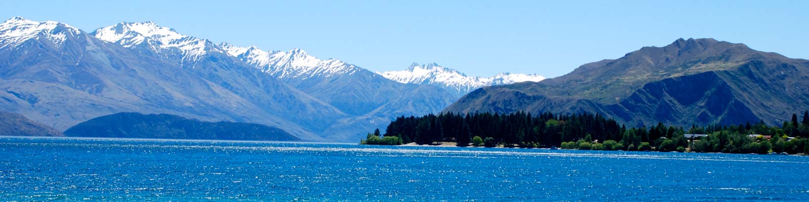 Wanaka Lake, New Zealand Wanaka Lake, New Zealand