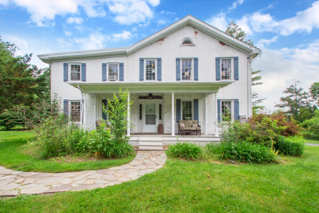 The Homestead at Catskill Animal Sanctuary. Photo credit casanctuary.org